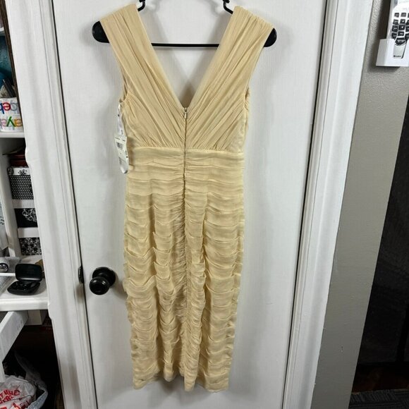 TADASHI SHOJI VINTAGE CREAM SILK RUCHED BODYCON DRESS - Picture 4 of 8